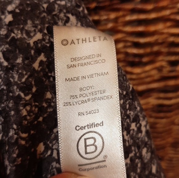 Athleta Salutation Stash Pocket Tight ST Women's Small Tall Gray Yoga Leggings - Picture 6 of 7